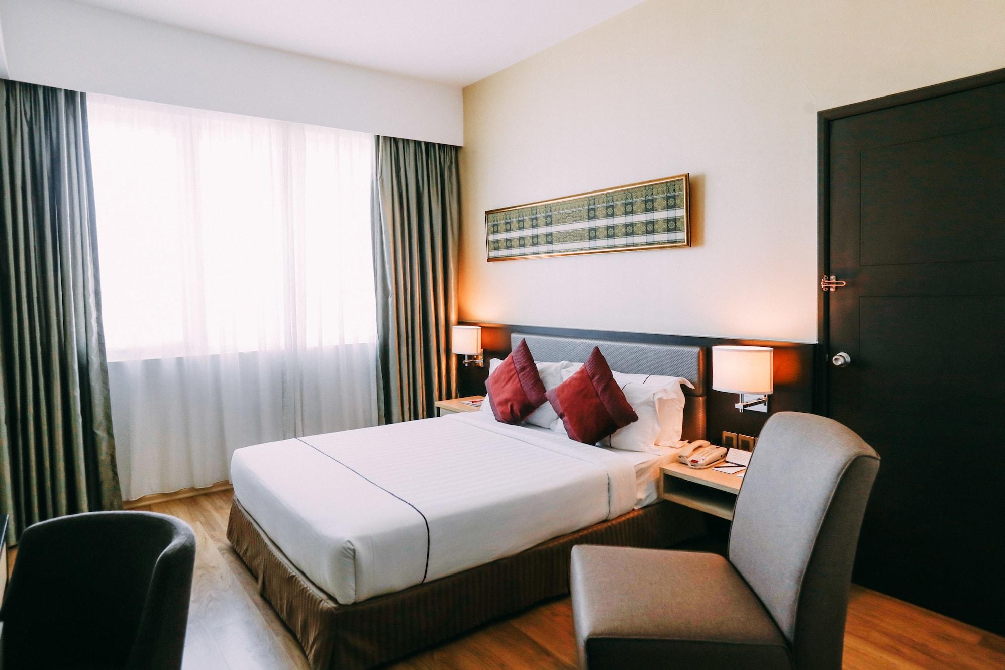 Hotel Granada Johor Bahru Bagian luar foto