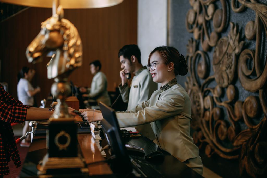 Hotel Granada Johor Bahru Bagian luar foto